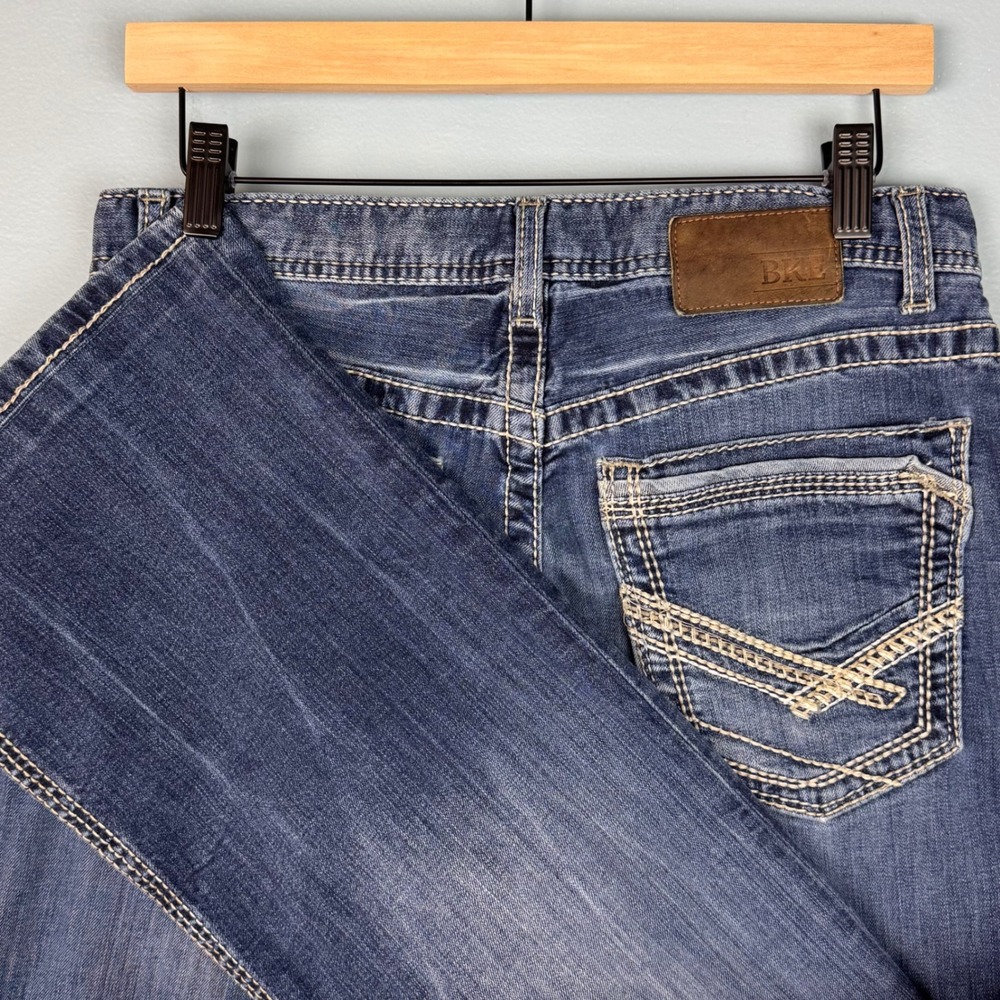 BKE Tyler Bootleg Jeans Mens 31R 31x29 Blue Thick Stitch Faded Rodeo Cowboy